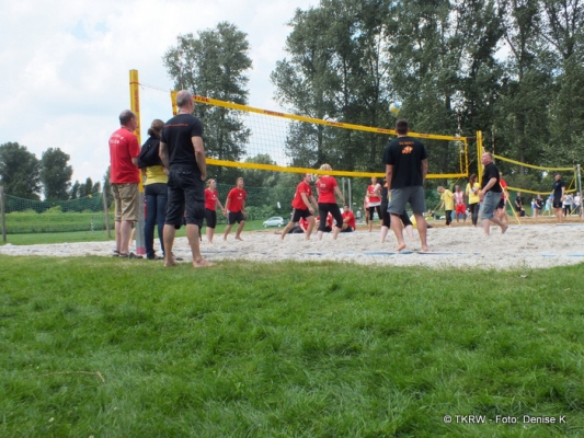 2014-8-13beachina042