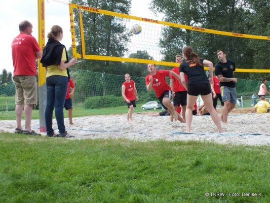 2014-8-13beachina054