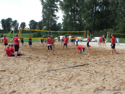 2014-8-13beachina075